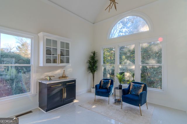 4822 Chamblee Dunwoody Road, Atlanta, GA 30338