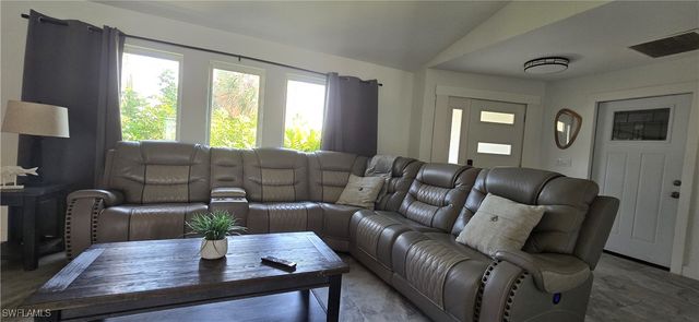 1610 Cornwallis PKWY, Cape Coral, FL 33904