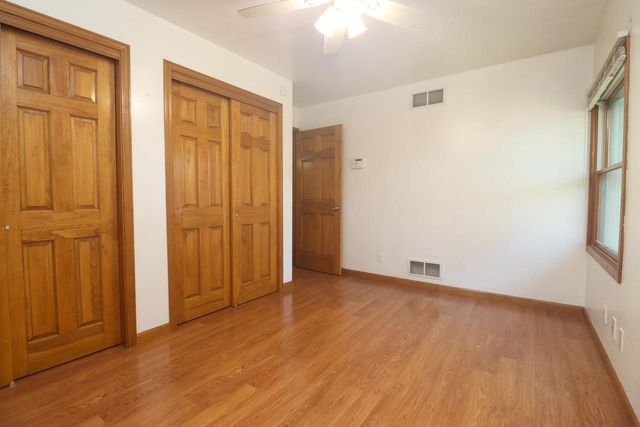 6560 W Ohio AVENUE, Milwaukee, WI 53219