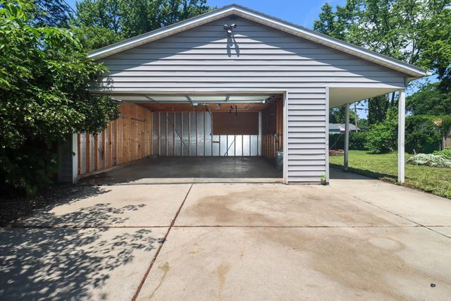 6560 W Ohio AVENUE, Milwaukee, WI 53219