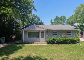 6560 W Ohio AVENUE, Milwaukee, WI 53219