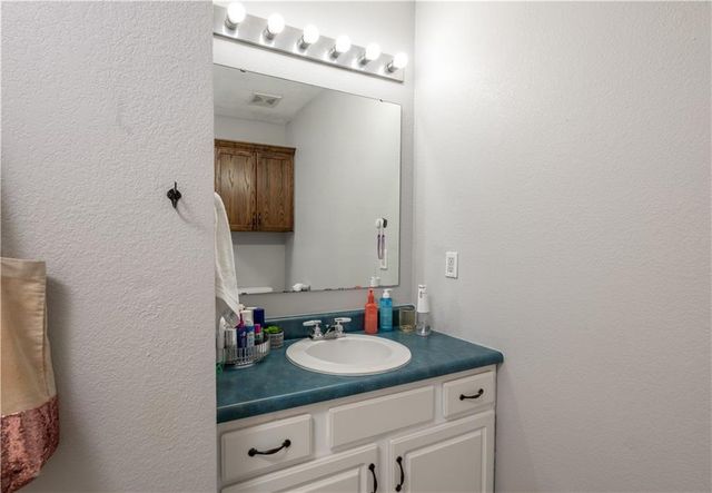 117 Blue Springs Lane, Reeds Spring, MO 65737