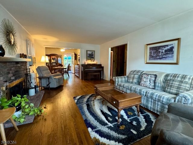 208 Riverside Dr, Denville Twp., NJ 07834