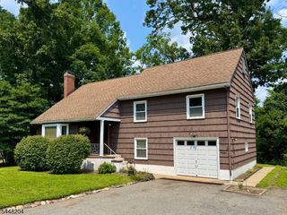 208 Riverside Dr, Denville Twp., NJ 07834