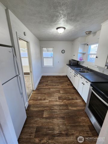 1229 C Street SW, Ephrata, WA 98823