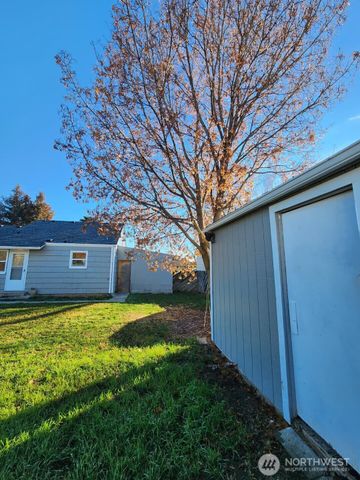 1229 C Street SW, Ephrata, WA 98823