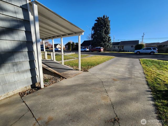1229 C Street SW, Ephrata, WA 98823