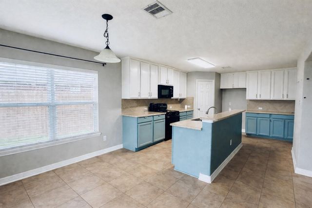 10203 Hidden Creek Falls Lane, Brookshire, TX 77423