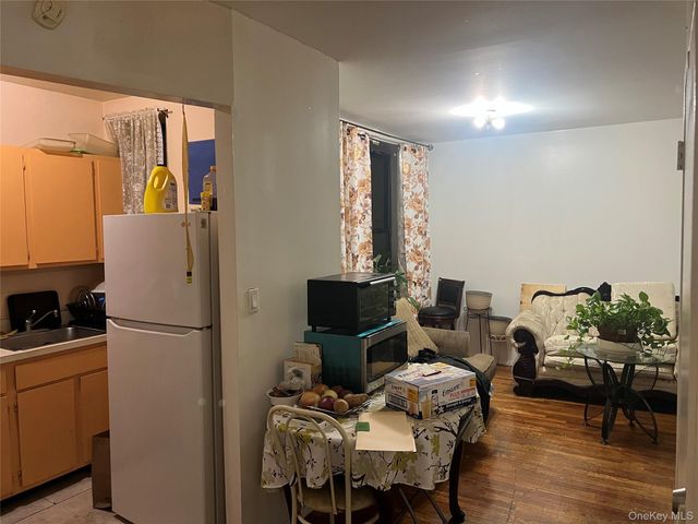 1738 Union Street 2A, Brooklyn, NY 11213