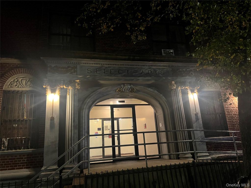 1738 Union Street 2A, Brooklyn, NY 11213