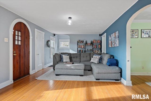 2021 CARDINAL Drive, Springfield, IL 62704