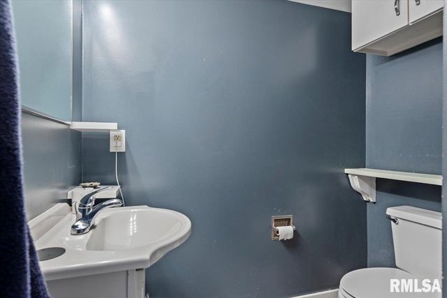 2021 CARDINAL Drive, Springfield, IL 62704