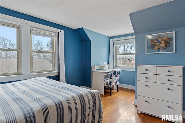 2021 CARDINAL Drive, Springfield, IL 62704