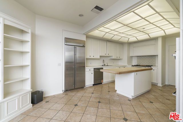 10430 Wilshire Boulevard 1605, Los Angeles, CA 90024