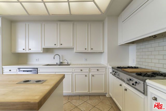 10430 Wilshire Boulevard 1605, Los Angeles, CA 90024