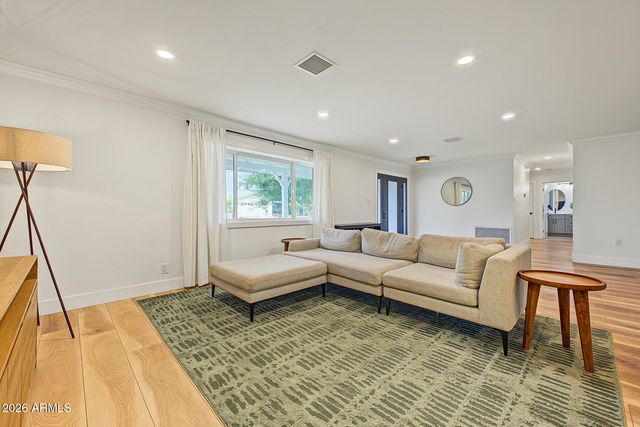 501 W DIANA Avenue, Phoenix, AZ 85021