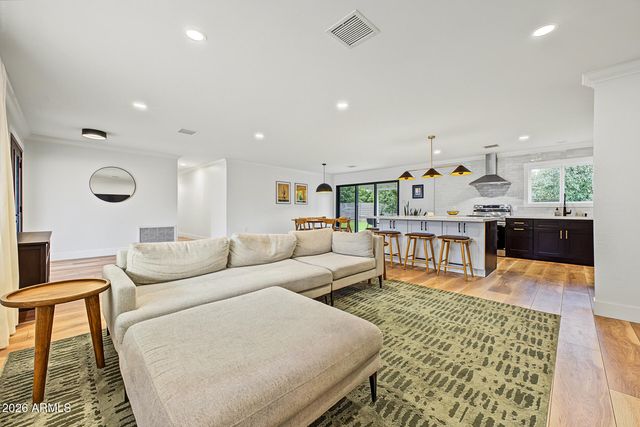 501 W DIANA Avenue, Phoenix, AZ 85021