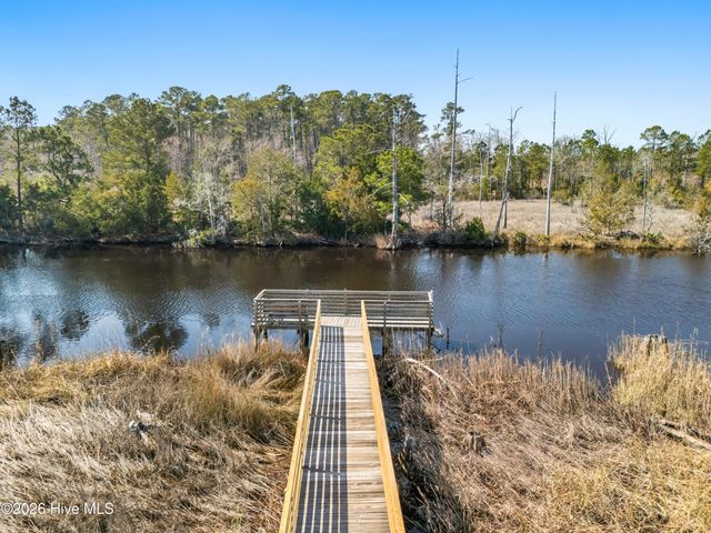 979 Ashburton Road SE, Bolivia, NC 28422