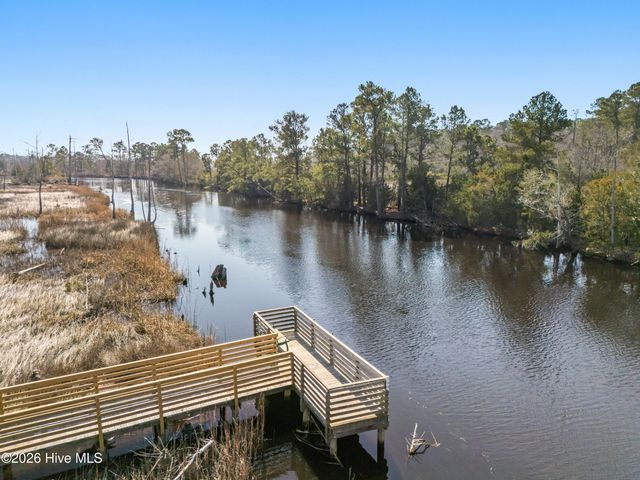 979 Ashburton Road SE, Bolivia, NC 28422