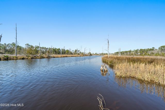 979 Ashburton Road SE, Bolivia, NC 28422