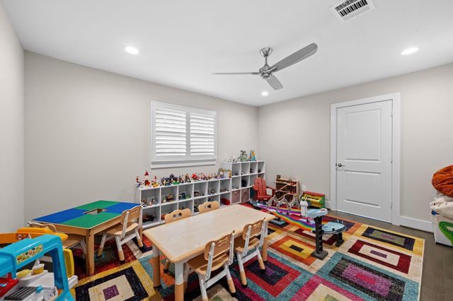 5438 Dumfries Drive, Houston, TX 77096
