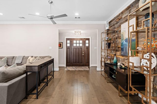 5438 Dumfries Drive, Houston, TX 77096
