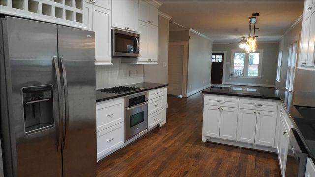 825 Algregg Street, Houston, TX 77008