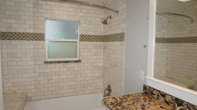 825 Algregg Street, Houston, TX 77008