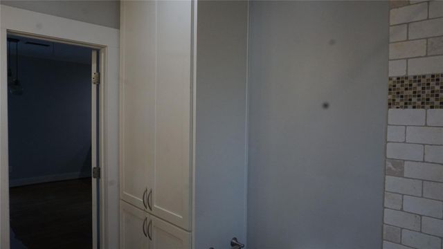 825 Algregg Street, Houston, TX 77008