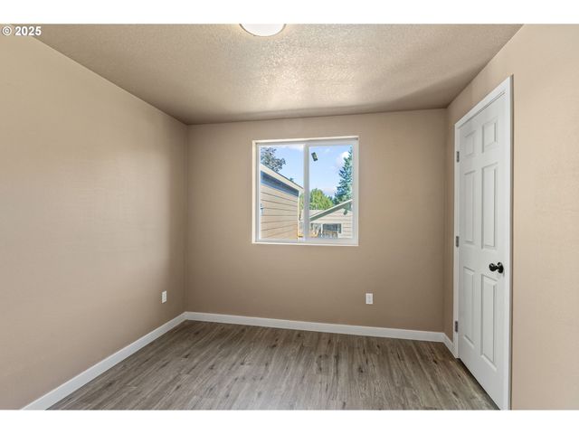 134 NIBLETT Way, Longview, WA 98632