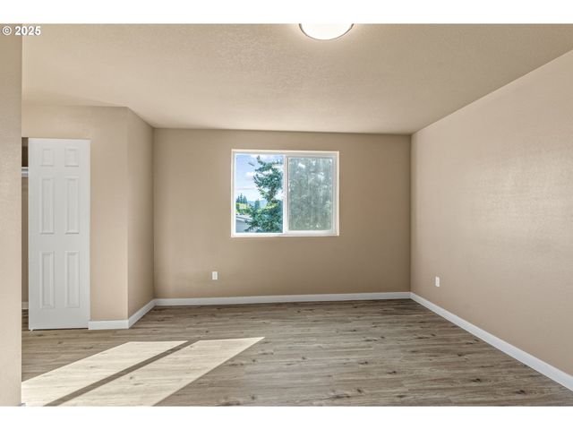 134 NIBLETT Way, Longview, WA 98632