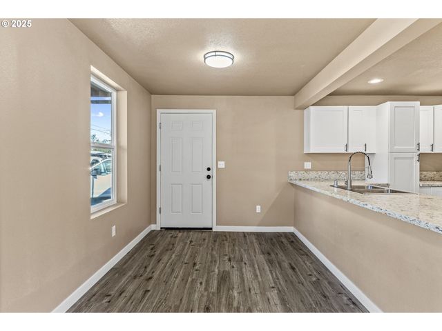 134 NIBLETT Way, Longview, WA 98632