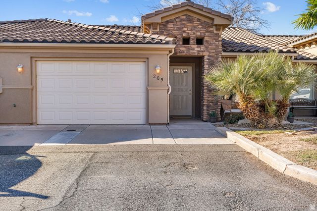 205 N 35 W, Hurricane, UT 84737