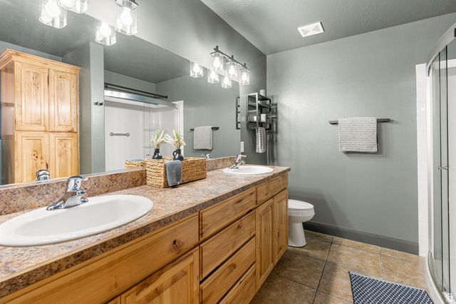 205 N 35 W, Hurricane, UT 84737