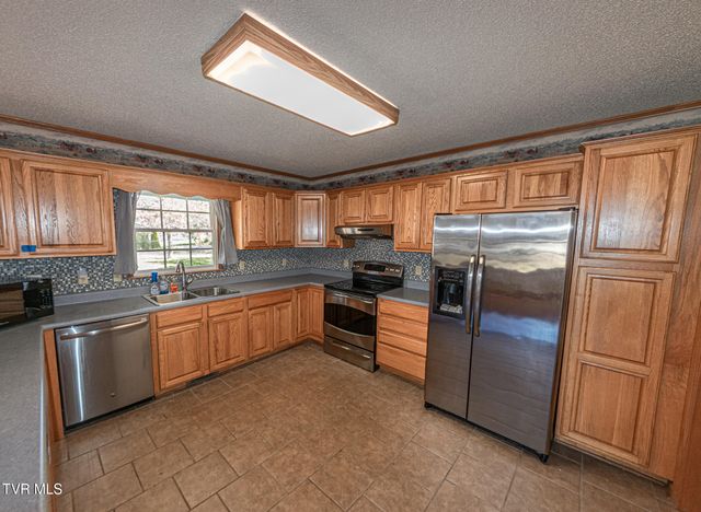 414 Caleb Avenue, Elizabethton, TN 37643