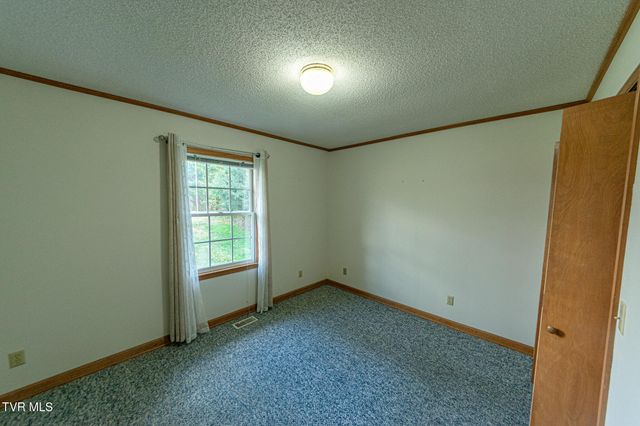 414 Caleb Avenue, Elizabethton, TN 37643