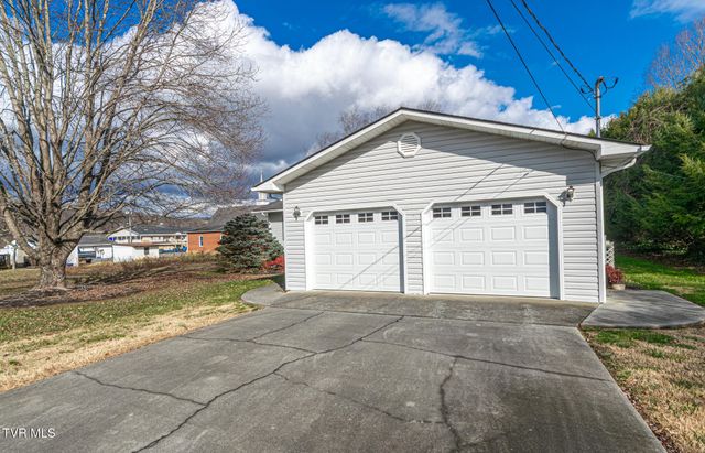 414 Caleb Avenue, Elizabethton, TN 37643