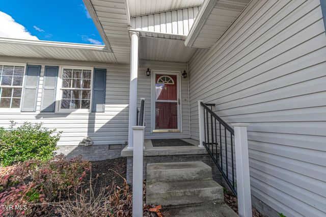 414 Caleb Avenue, Elizabethton, TN 37643