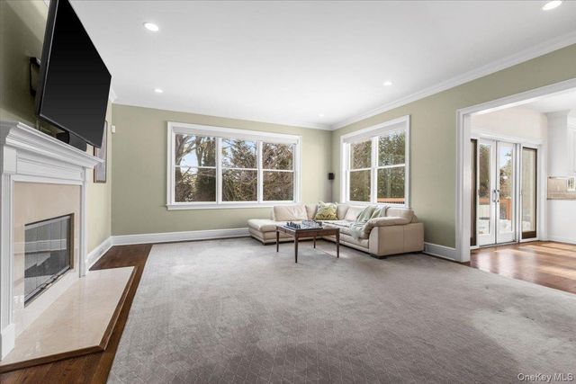 12 OLD LYME Road, Scarsdale, NY 10583