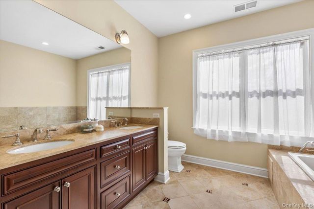 12 OLD LYME Road, Scarsdale, NY 10583