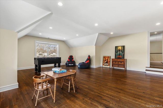 12 OLD LYME Road, Scarsdale, NY 10583