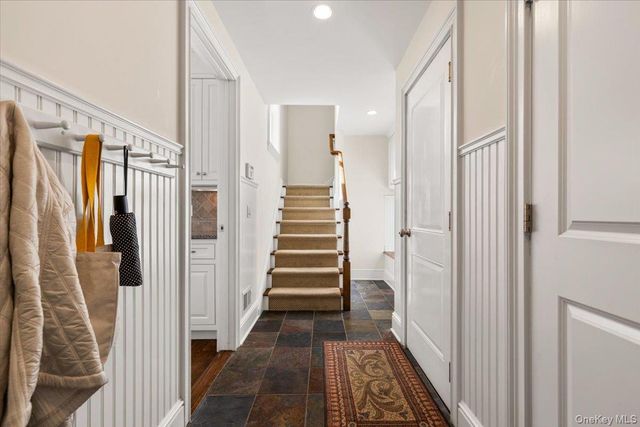 12 OLD LYME Road, Scarsdale, NY 10583