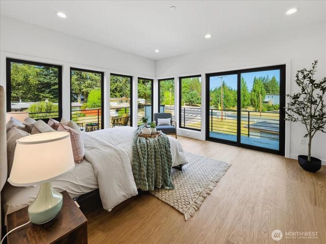 1212 143rd Avenue SE, Bellevue, WA 98007