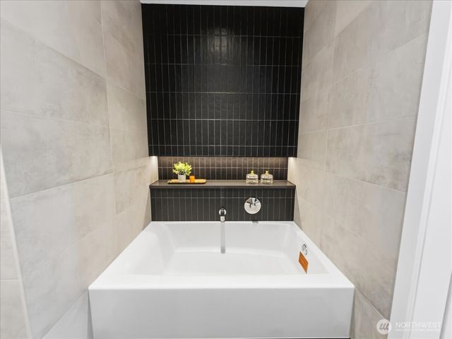 1212 143rd Avenue SE, Bellevue, WA 98007