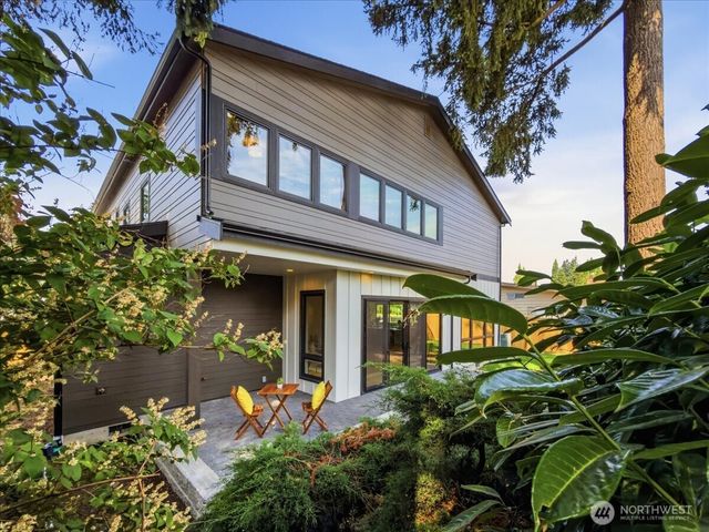 1212 143rd Avenue SE, Bellevue, WA 98007