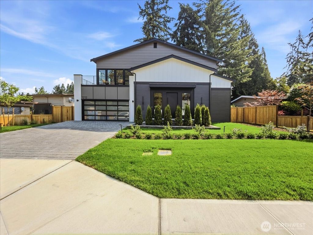 1212 143rd Avenue SE, Bellevue, WA 98007