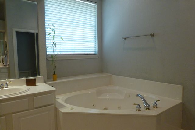 2508 Sir Percival Lane, Lewisville, TX 75056