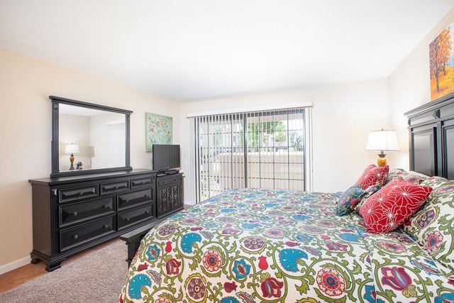 500 S Farrell Drive M81, Palm Springs, CA 92264