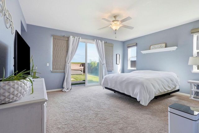 933 Abbotsford Ct, Plumas Lake, CA 95961