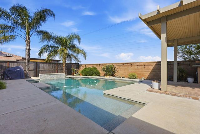 933 Abbotsford Ct, Plumas Lake, CA 95961